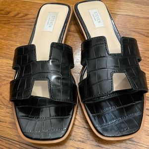 Black H Sandals